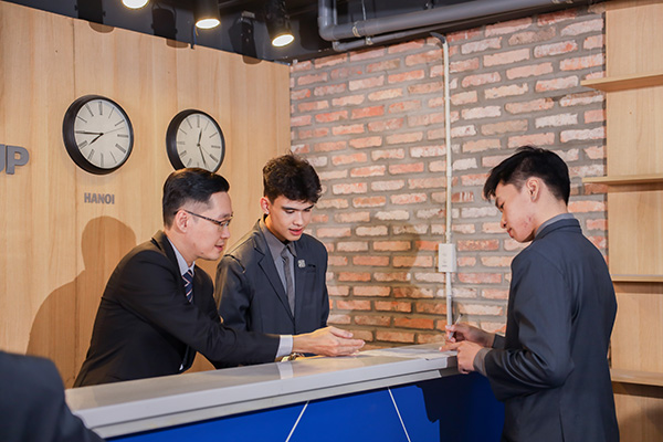 thuc-hanh-nghiep-vu-le-tan-tong-hop Thực hành nghiệp vụ Lễ tân tổng hợp